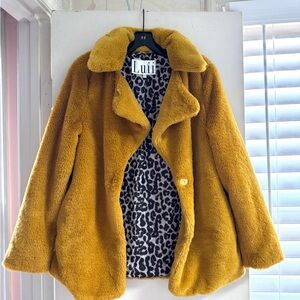 Luii Women's Golden Teddy Jacket